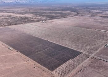 Mendoza avanza en el parque solar más grande del país con 305 MW de capacidad