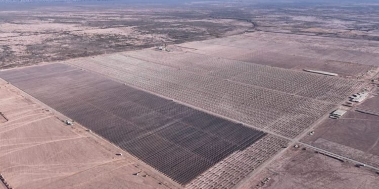 Mendoza avanza en el parque solar más grande del país con 305 MW de capacidad