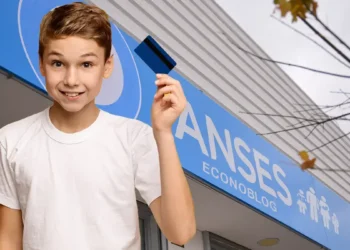 ¿Cómo solicitar una nueva tarjeta de débito para la AUH sin costo?