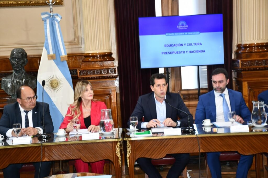 Intendentes de Buenos Aires impulsan nuevas universidades en el Senado