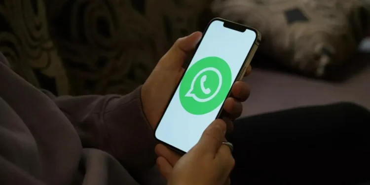 Cómo configurar la descarga automática de archivos en tu celular inteligente