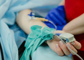 Julio Cobos impulsa proyecto de eutanasia tras ley de Uruguay