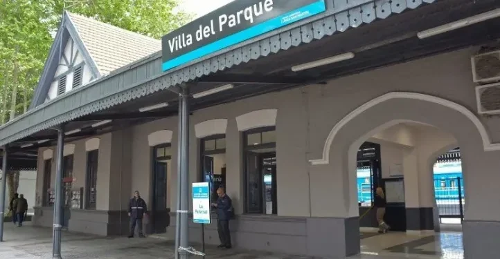 Hombre sin vida hallado al costado de las vías del Tren San Martín en Villa del Parque