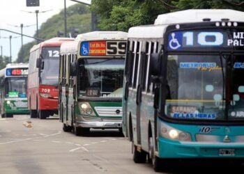 UTA amenaza con paro si el Gobierno fracciona salarios y aguinaldo de diciembre