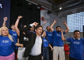 Kicillof impulsa a la juventud peronista en Quilmes y llama a la militancia a involucrarse