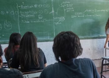 Lanzan relevamiento nacional de personal educativo para mejorar políticas docentes