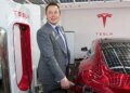 Tesla debate una compensación récord para Elon Musk en medio de crisis interna