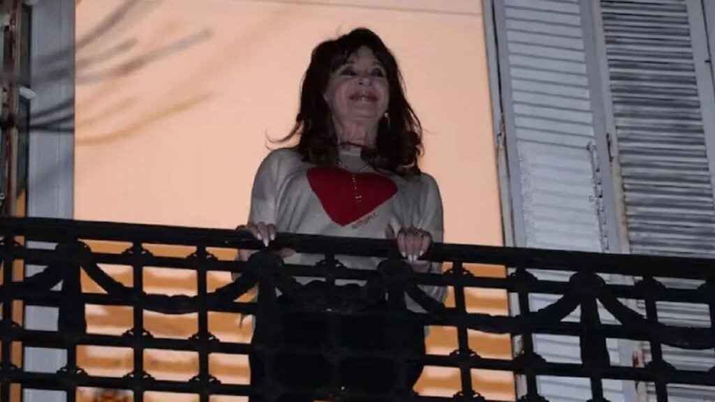 Cristina Kirchner advierte sobre la falta de libertad en el Encuentro Plurinacional de Mujeres en Corrientes