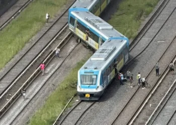 Tren Sarmiento descarrila en Liniers y deja 19 heridos, nueve de ellos hospitalizados