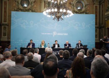 Kicillof presenta presupuesto 2026 y denuncia recortes del gobierno nacional