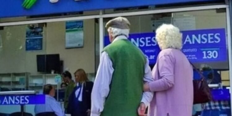 Se confirmó el aguinaldo para jubilados: ¿cuándo se cobrará en diciembre?