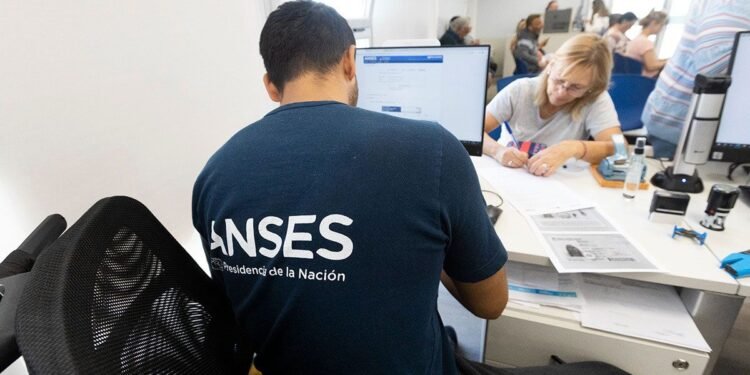ANSES: ¿Cuándo se cobra la Asignación de pago único en noviembre?
