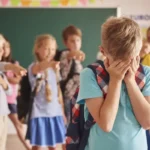 Mendoza avanza con multas a padres por bullying ante la creciente violencia escolar