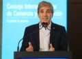 Caputo prevé que Argentina podría crecer hasta un 10% en 2026 si mantiene reformas económicas