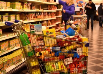 Crisis en la provincia de Buenos Aires: despidos y cierres afectan al sector alimenticio