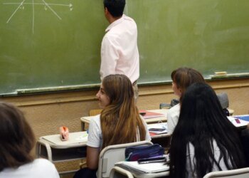 La Provincia asegura que los colegios privados subsidiados mantendrán control de aranceles