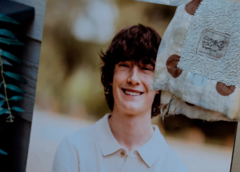 ChatGPT revierte una actualización polémica tras convertirse en un chatbot adulador obsesivo