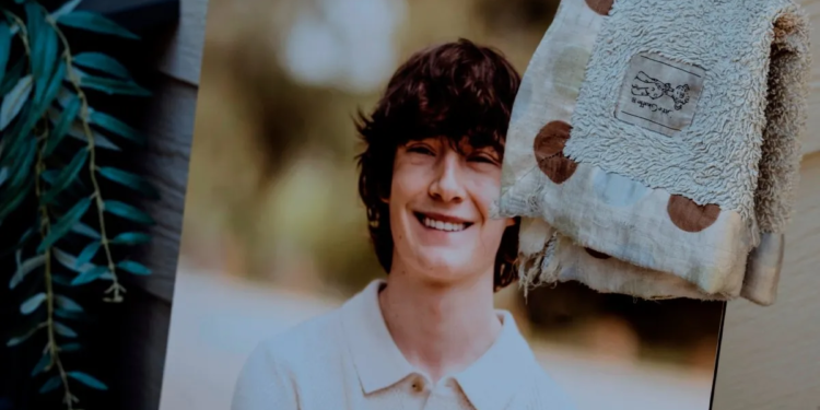 ChatGPT revierte una actualización polémica tras convertirse en un chatbot adulador obsesivo