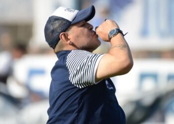 Fijan nueva fecha para el juicio por la muerte de Diego Maradona