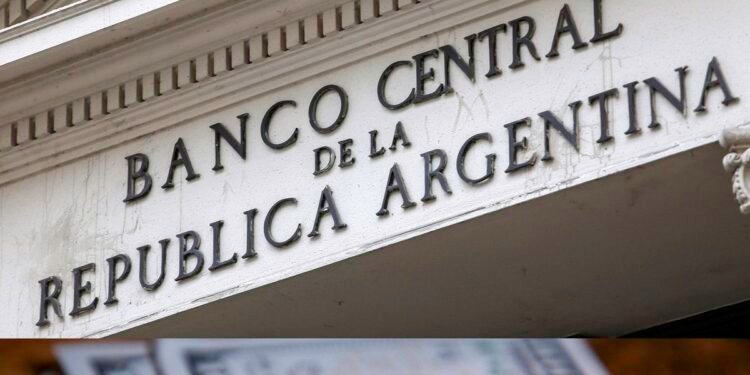 El Banco Central impulsa cambio en la fijación del dólar por encuestas