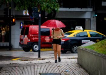 Buenos Aires enfrenta tormentas y baja de temperatura este jueves en un día inestable