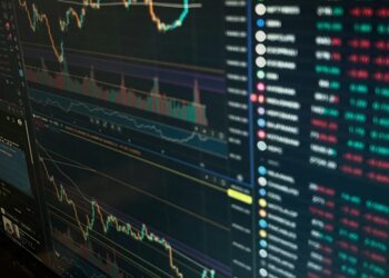 Adolescentes podrán invertir en nuevos instrumentos financieros tras resolución de la CNV