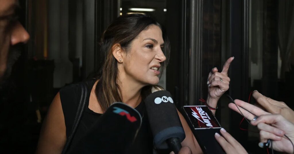 La fiscal solicita la destitución de la jueza Julieta Makintach en un tenso jury en La Plata