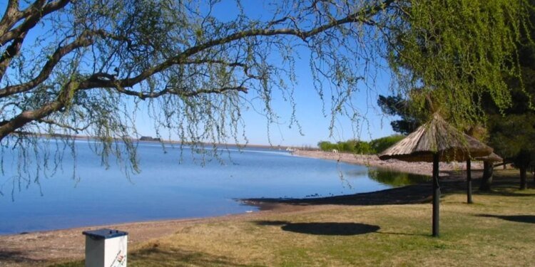 Escapada Imperdible a Puan: Naturaleza, Historia y Diversión