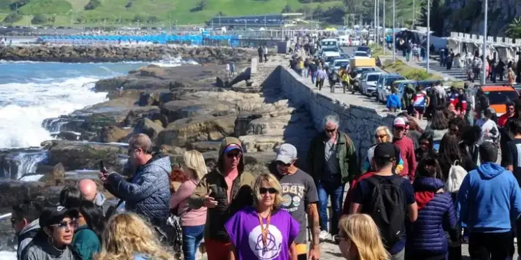 Mar del Plata vive un fin de semana largo histórico: ocupación hotelera supera el 75%