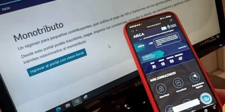 El debate por la eliminación del Monotributo desata alertas entre trabajadores y economistas