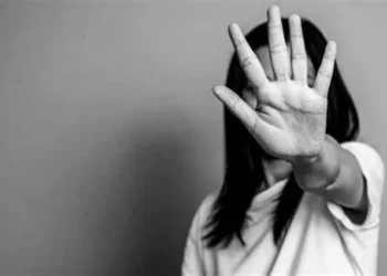 Solo 3 de cada 10 mujeres pueden identificar la violencia de género en Argentina