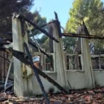 Incendian la parroquia Sagrada Familia en Pehuén Có: un adolescente detenido tras el ataque