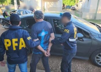 Detienen en Entre Ríos a hombre por abusar de su hija durante 30 años y tener dos hijos con ella