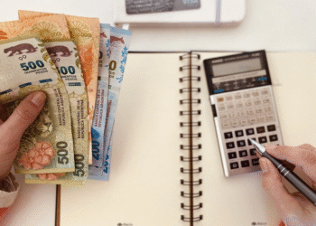 Bancos recortan tasas de plazos fijos y ahorristas enfrentan menores rendimientos