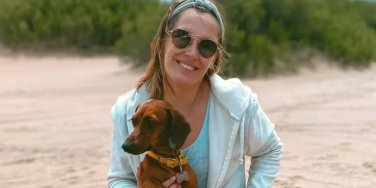 Una periodista de Tres Arroyos se cayó de un acantilado en Mar del Plata y murió