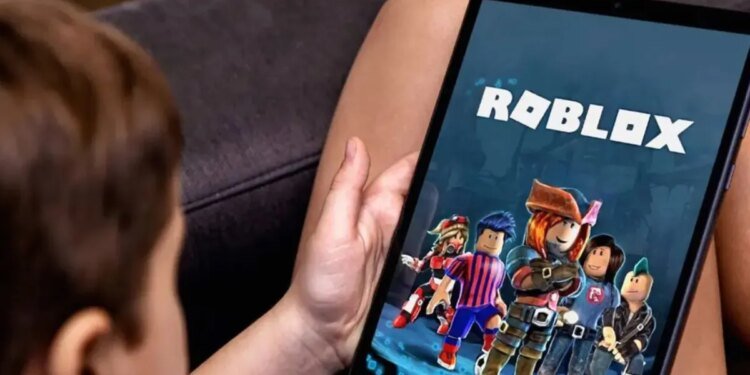 Defensoría advierte sobre riesgos de Roblox para niños y propone medidas educativas y regulatorias