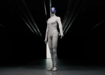 Xpeng presenta a Iron, el robot humanoide más potente con batería de estado sólido y producción en 2026