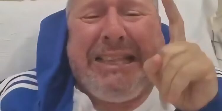 Duka desata preocupación tras amenazar en un video desde la clínica por su salud mental