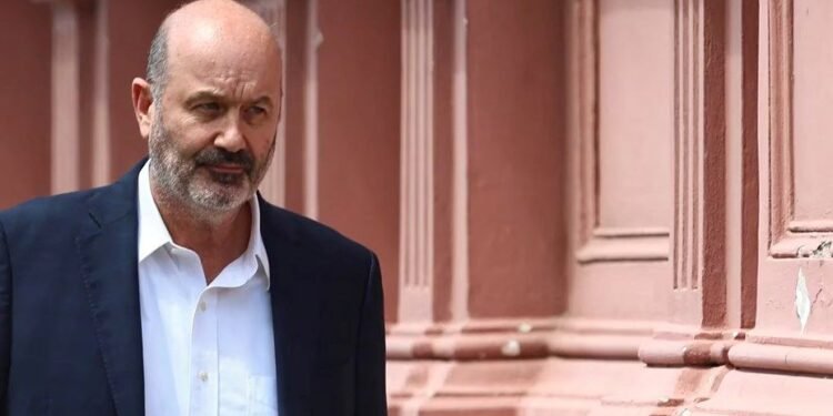 Sturzenegger defendió la reforma laboral: "Es hora de subir sueldos y generar empleo"