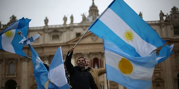 Feriados puente impulsan el turismo interno en el último mes del año
