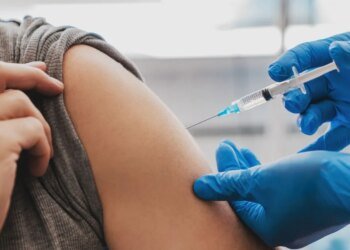 Aumentan los casos de tos convulsa en la Provincia de Buenos Aires y preocupa la baja vacunación