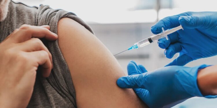 Aumentan los casos de tos convulsa en la Provincia de Buenos Aires y preocupa la baja vacunación