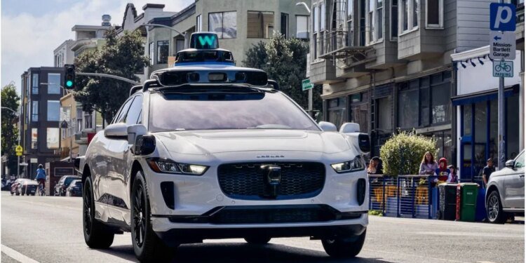 Waymo expande su servicio de taxis autónomos a Londres tras éxito en Estados Unidos