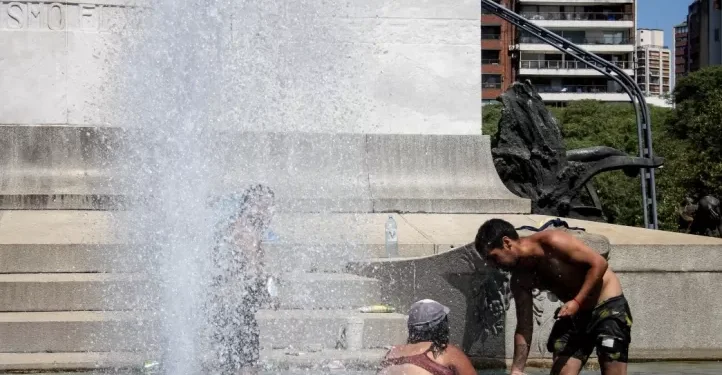 Calor extremo y alerta amarilla en el AMBA: pronóstico de fiestas sofocante para CABA