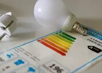 Crisis económica: ahora se podrá pagar servicios en cuotas con tarjeta de crédito