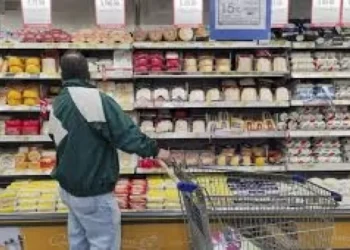 La canasta básica subió 3,6% en noviembre y una familia precisó más de $1.250.000 para no ser pobre