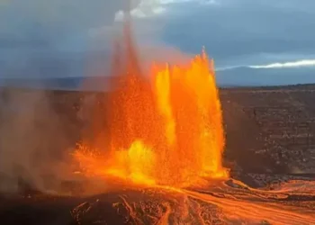 Espectacular erupción en Hawaii: Kilauea lanza lava a 370 metros de altura en fenómeno inédito