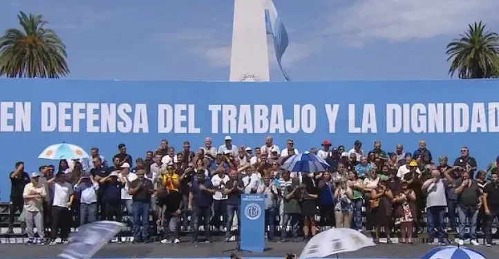 Reforma laboral: el Gobierno de Milei propone cambios polémicos que dividen a empresarios y trabajadores