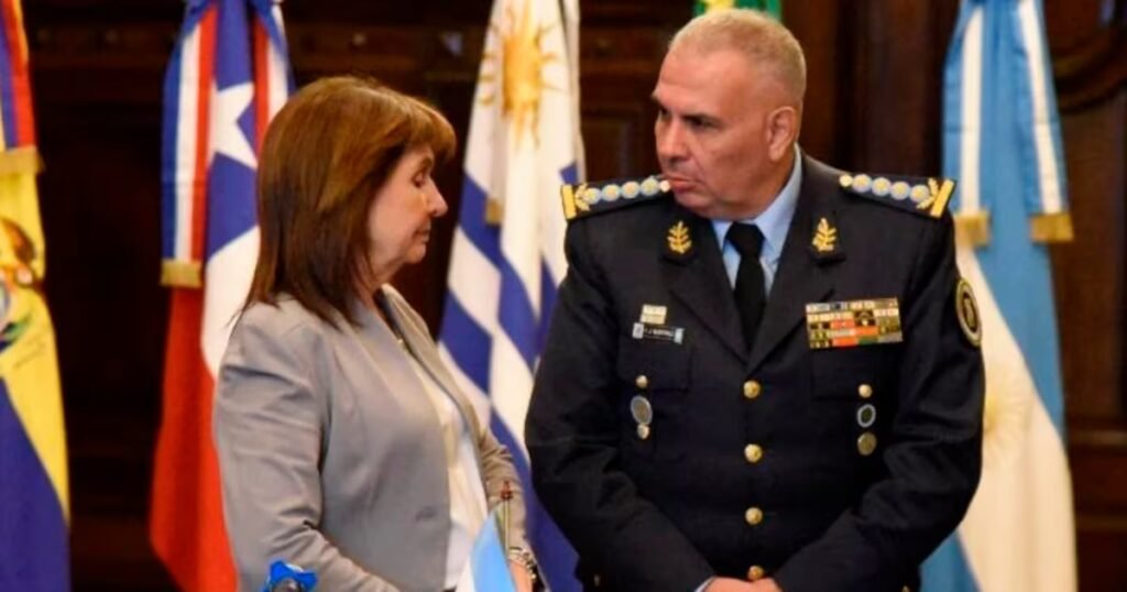 Escándalo en el SPF: investigan a Martínez por irregularidades en licitaciones de comida