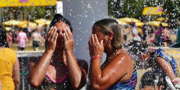 El calor extremo desata una alerta amarilla: se esperan 38 grados en la previa de Año Nuevo